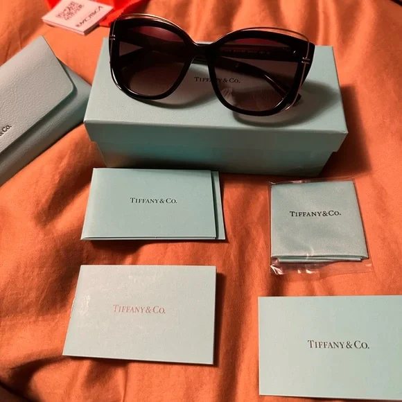 NEW TIFFANY SUNGLASSES! Gorgeous! - Picture 1 of 10